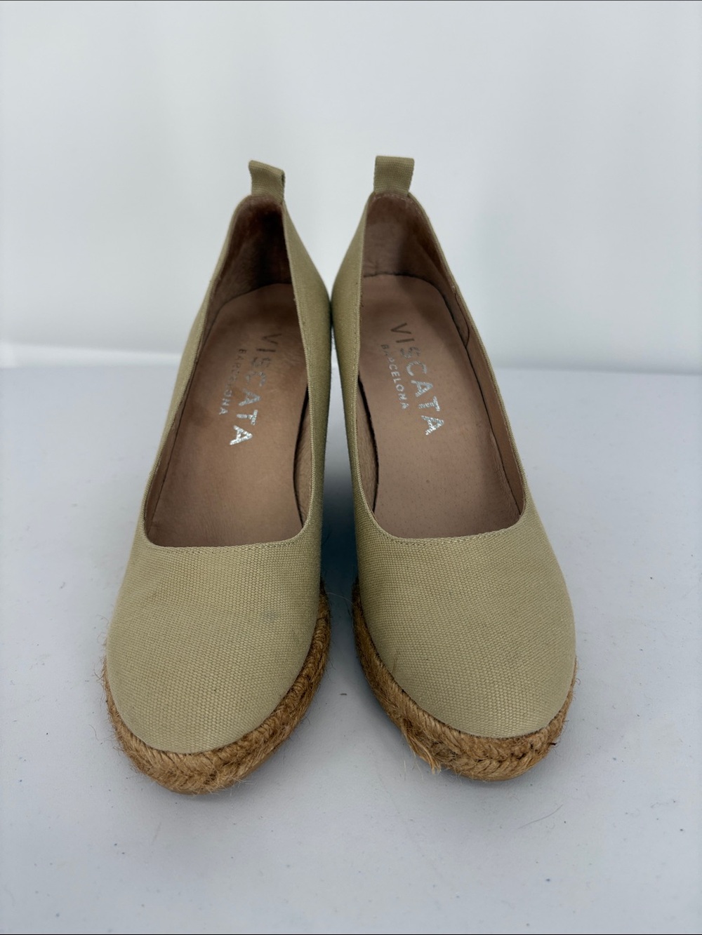 🌪️ Viscata Canvas Espadrille Wedge Pumps in Beige - Picture 2 of 8